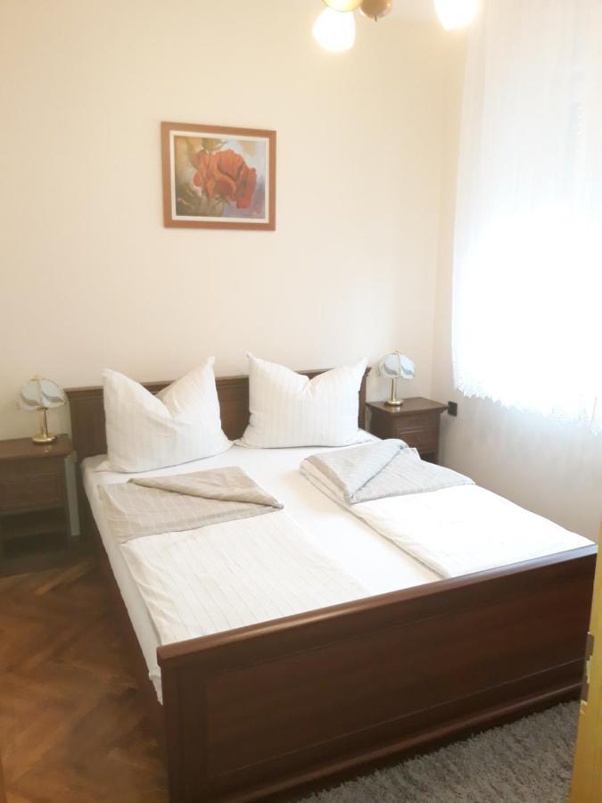 Lázár Apartmanok Heviz Exterior foto