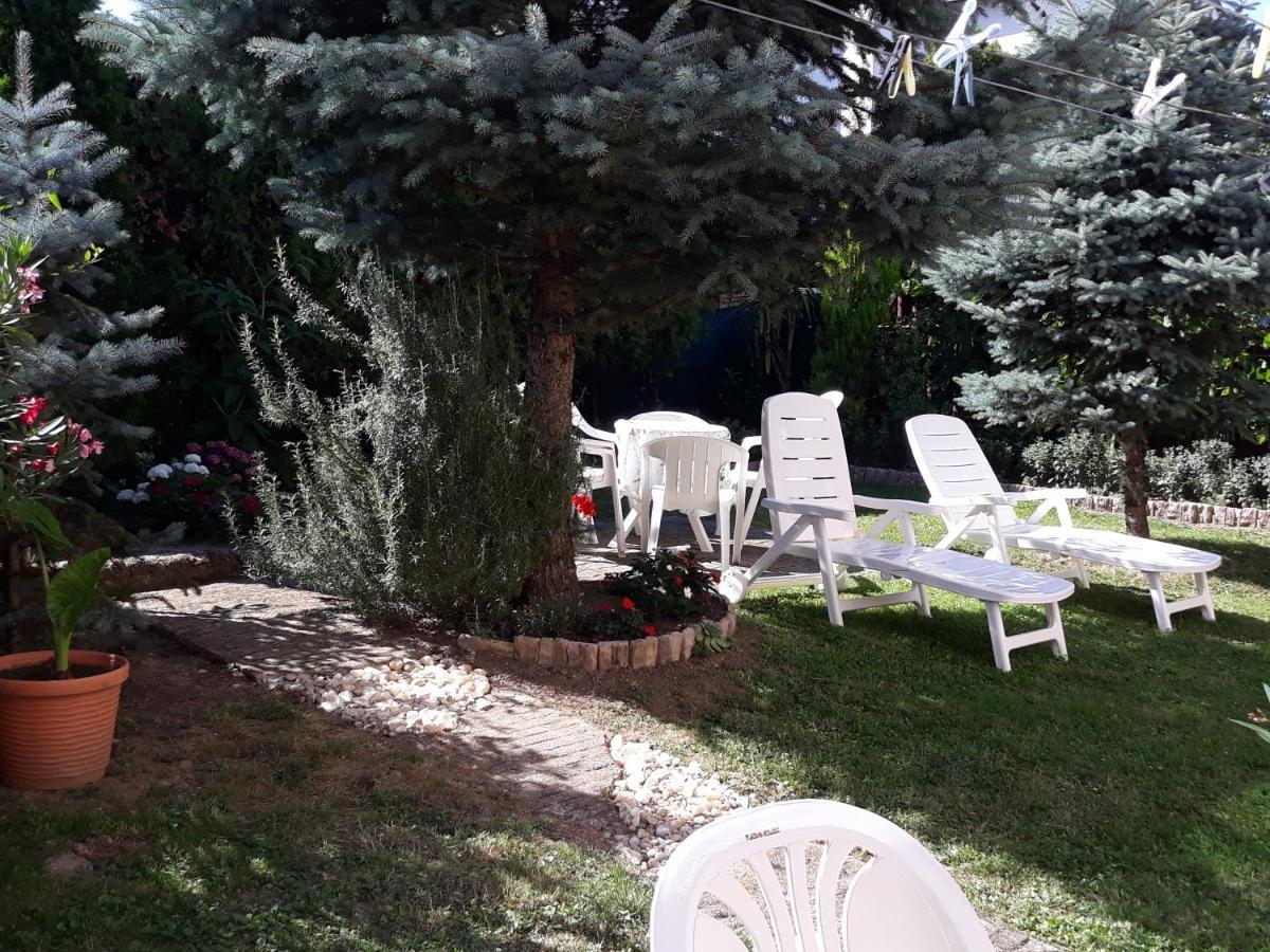 Lázár Apartmanok Heviz Exterior foto