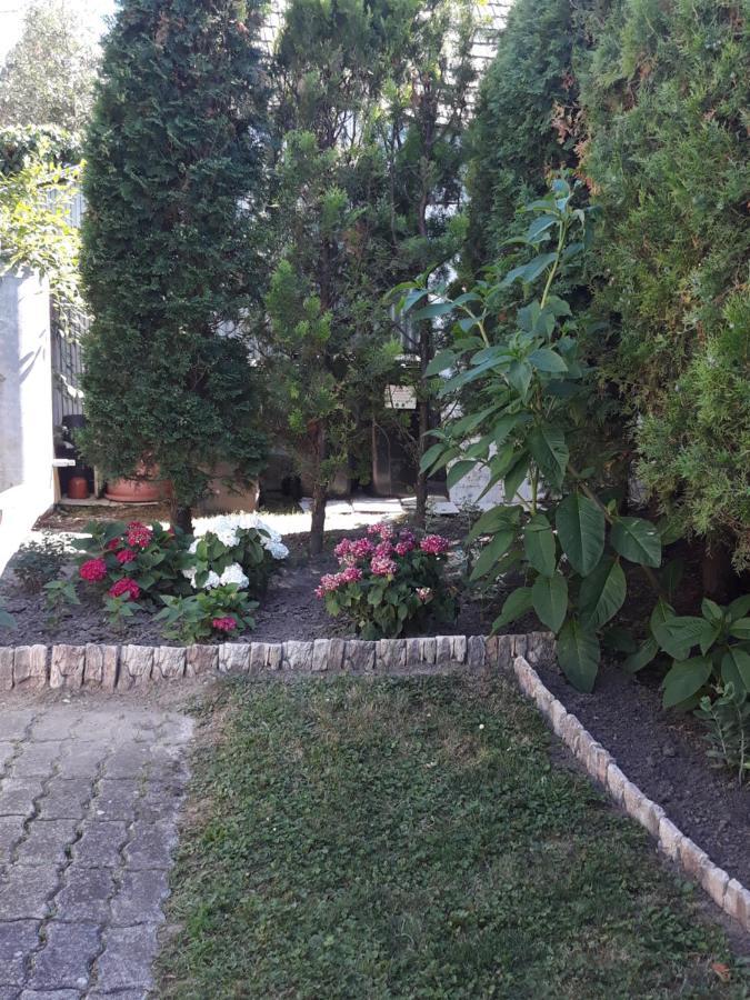Lázár Apartmanok Heviz Exterior foto