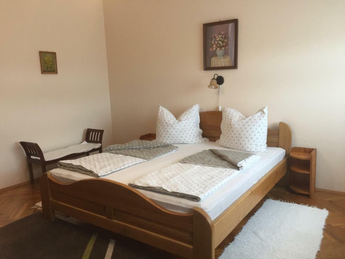 Lázár Apartmanok Heviz Exterior foto